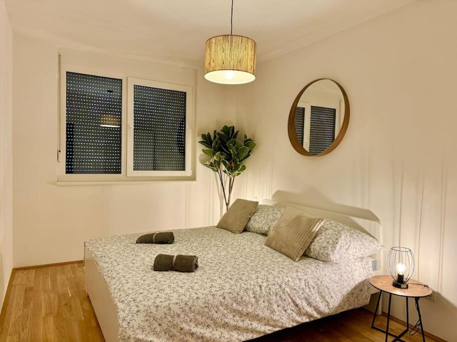 Modern Danube With Balcony & Free Parking Viena