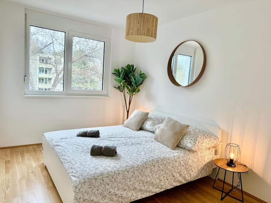 Modern Danube With Balcony & Free Parking Apartamento Viena