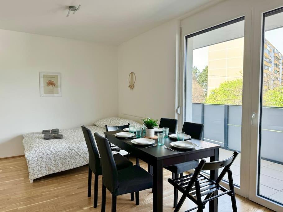 Apartament Modern Danube With Balcony & Free Parking *